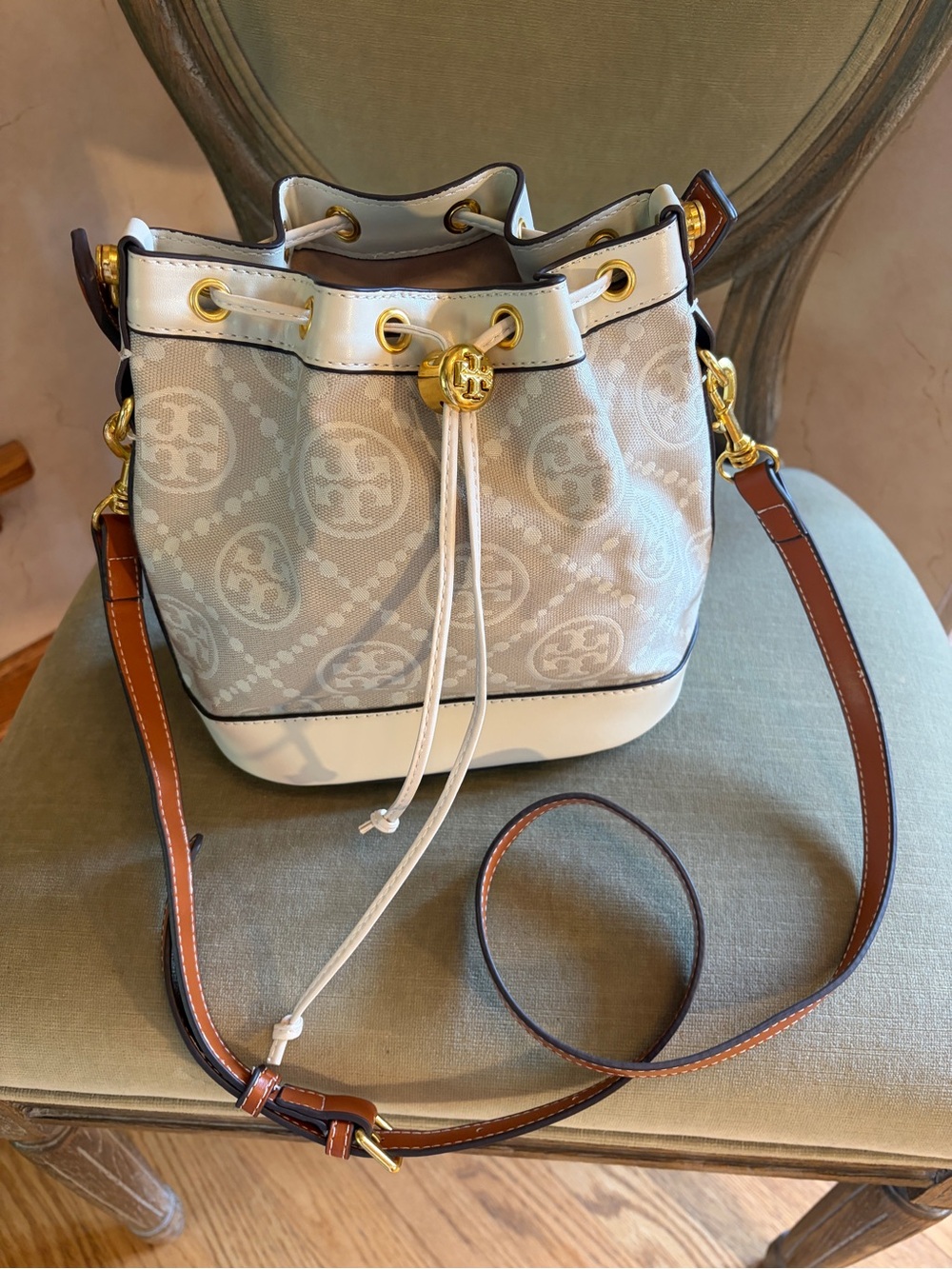 Tory Burch Mini T Monogram Bucket Bag Ivory  Cognac EXCELLENT